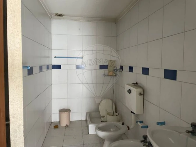 Moradia T3 para Venda em São Roque Foto 10