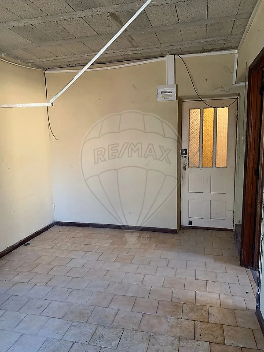 Moradia T2 para Venda em Arrifana Foto 14