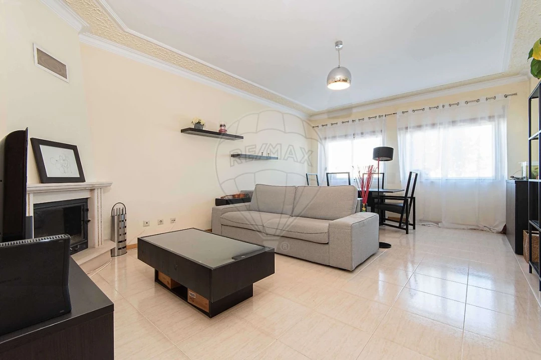 Apartamento T2 para Venda em Alenquer (Santo Estêvão e Triana) Foto 1