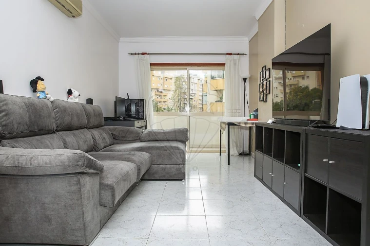 Apartamento T2 para Venda em Carregado e Cadafais Foto 12