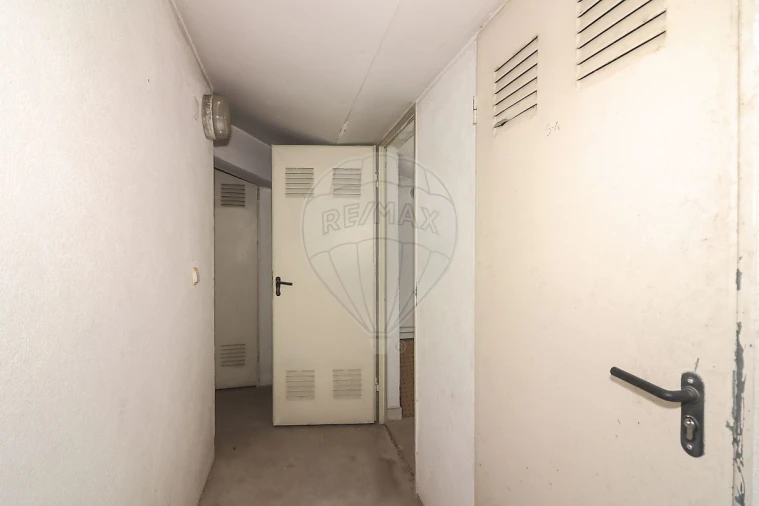 Apartamento T2 para Venda em Carregado e Cadafais Foto 22