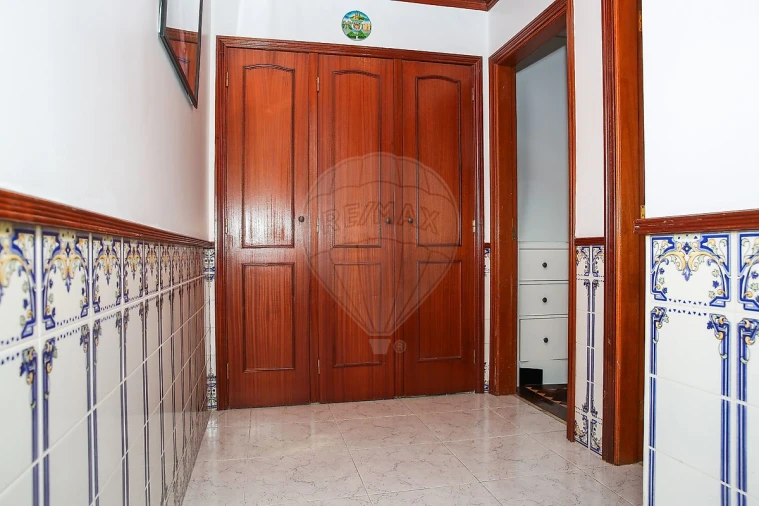 Apartamento T2 para Venda em Carregado e Cadafais Foto 15