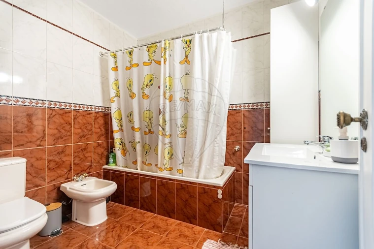 Apartamento T4 para Venda em São Domingos de Rana Foto 22