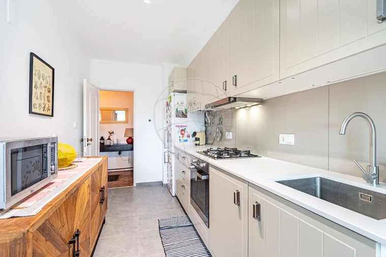 Apartamento T4 para Venda em São Domingos de Rana Foto 2