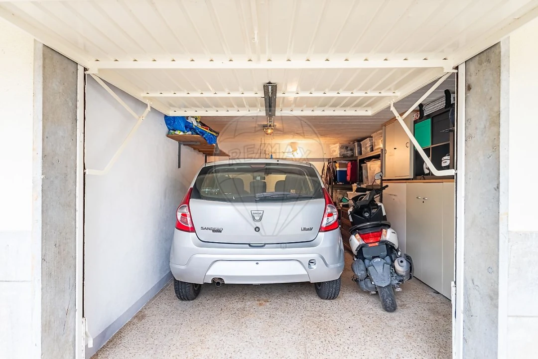 Apartamento T4 para Venda em São Domingos de Rana Foto 30