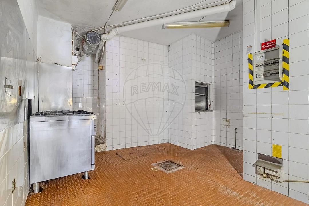 Negócio para Venda em Cedofeita, Santo Ildefonso, Sé, Miragaia, São Nicolau e Vitória Foto 4