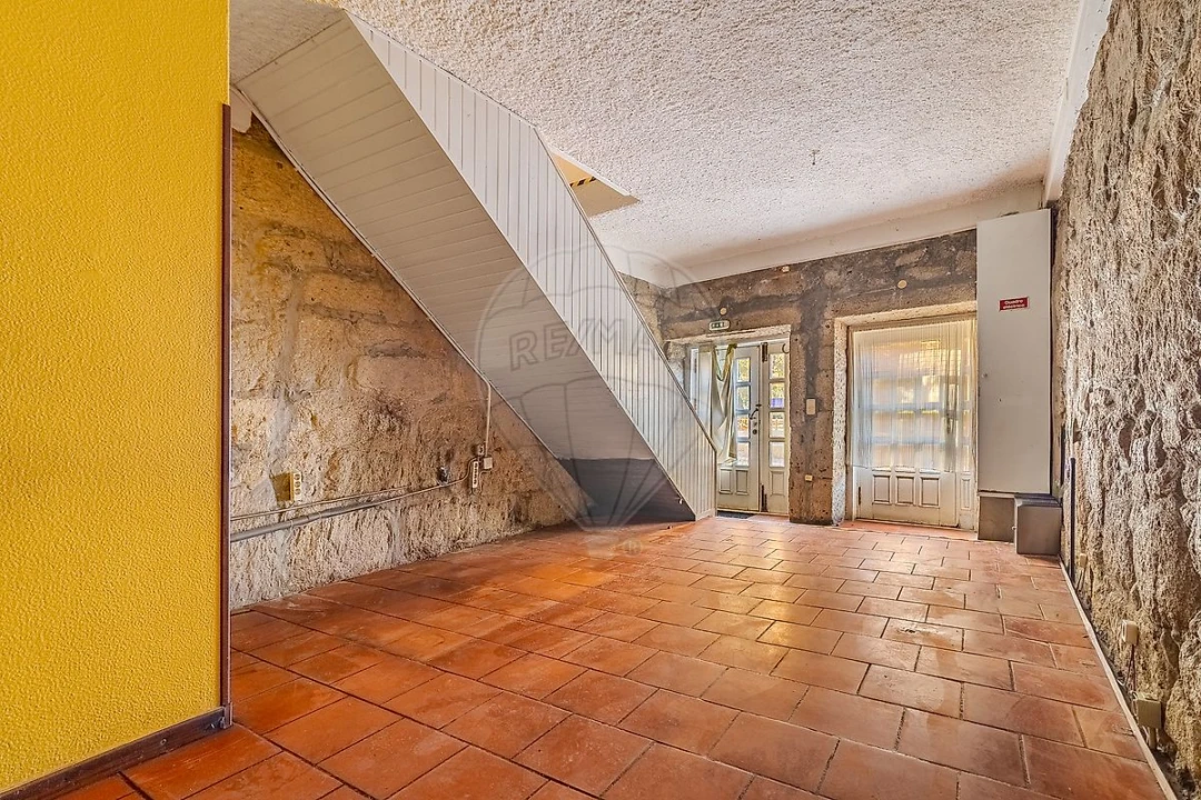 Negócio para Venda em Cedofeita, Santo Ildefonso, Sé, Miragaia, São Nicolau e Vitória Foto 3