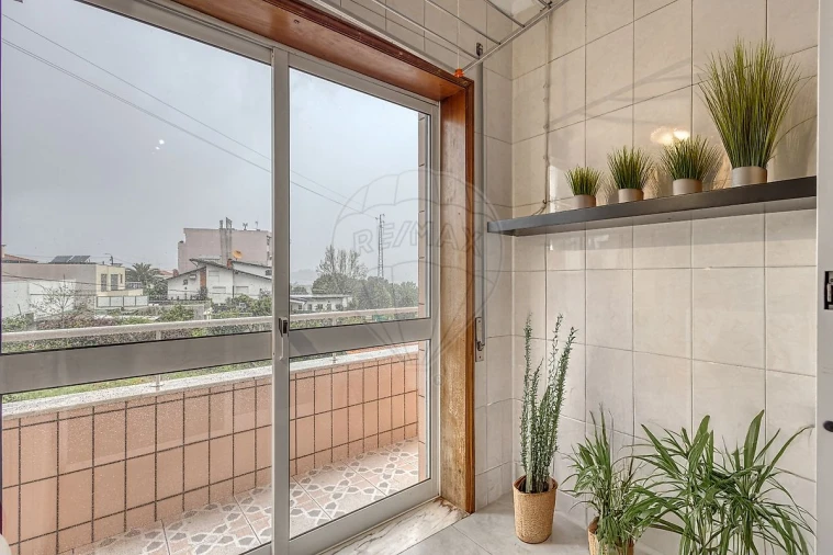 Apartamento T2 para Venda em Oliveira do Douro Foto 9