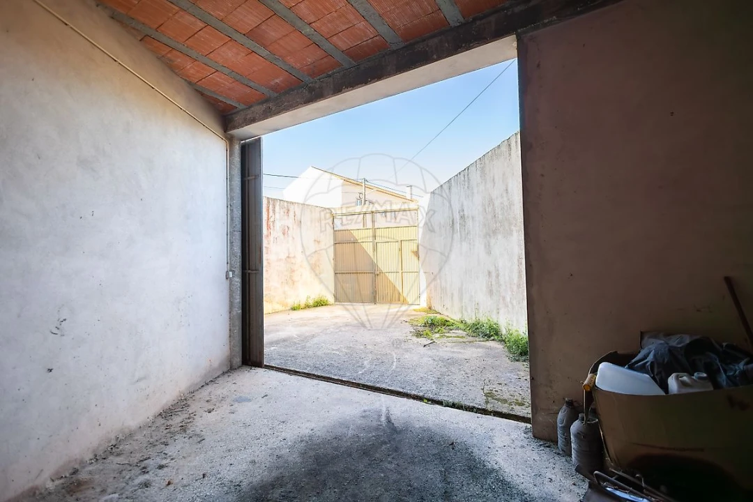 Moradia T2 para Venda em Lamas e Cercal Foto 6