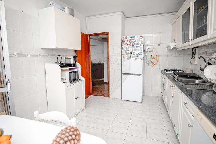 Apartamento T3 para Venda em Seixal, Arrentela e Aldeia de Paio Pires Foto 6