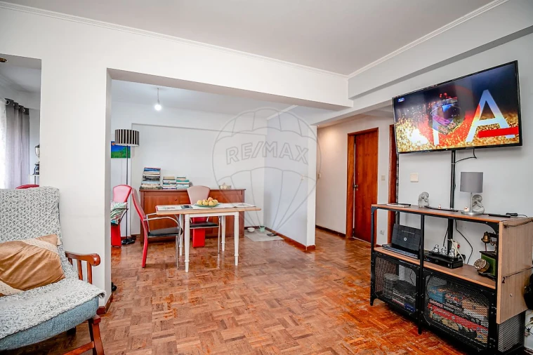 Apartamento T3 para Venda em Seixal, Arrentela e Aldeia de Paio Pires Foto 7