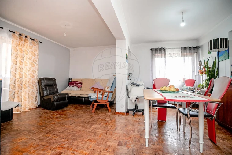 Apartamento T3 para Venda em Seixal, Arrentela e Aldeia de Paio Pires Foto 15