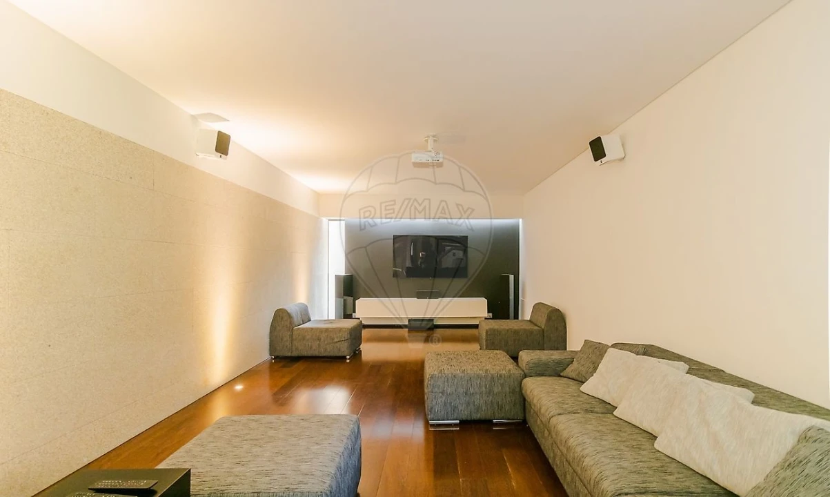 Moradia T4 para Venda em São Miguel do Souto e Mosteirô Foto 8