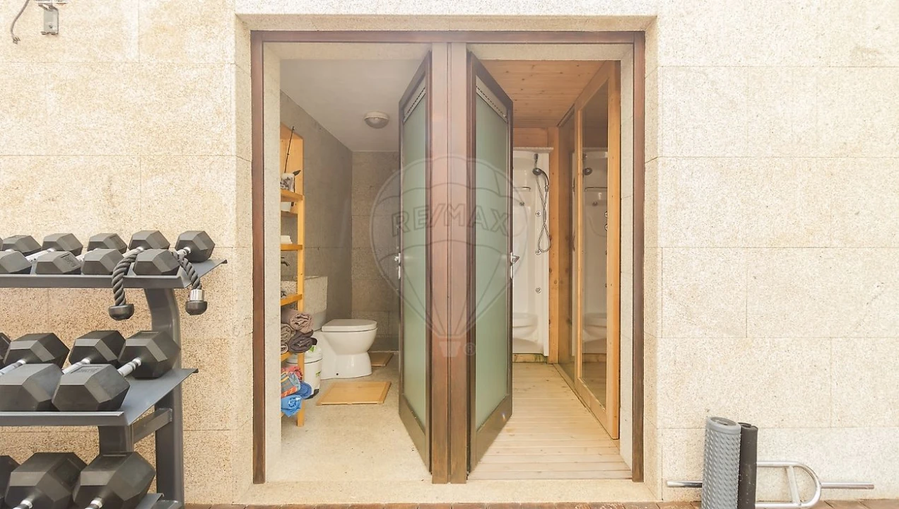 Moradia T4 para Venda em São Miguel do Souto e Mosteirô Foto 40