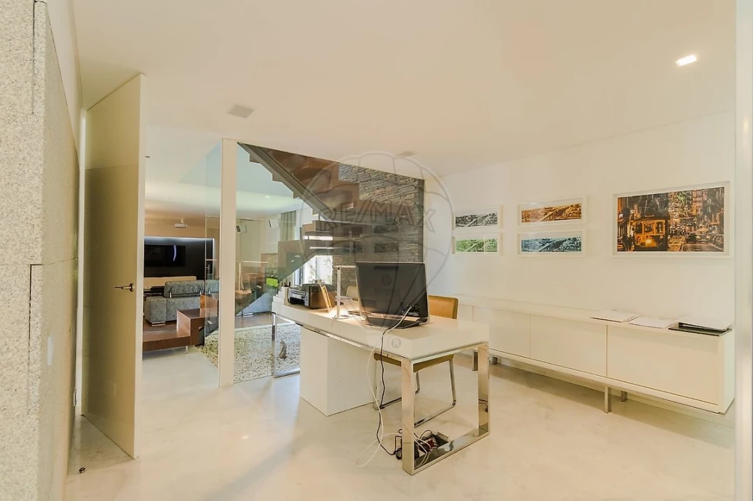 Moradia T4 para Venda em São Miguel do Souto e Mosteirô Foto 9