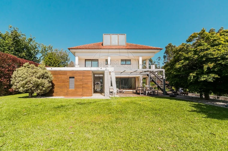 Moradia T4 para Venda em São Miguel do Souto e Mosteirô Foto 1