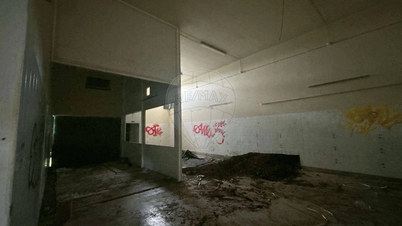 Armazém para Venda em Alcanhões Foto 7