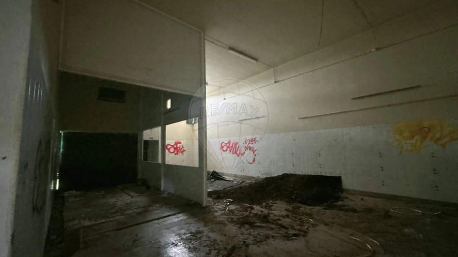 Armazém para Venda em Alcanhões Foto 7