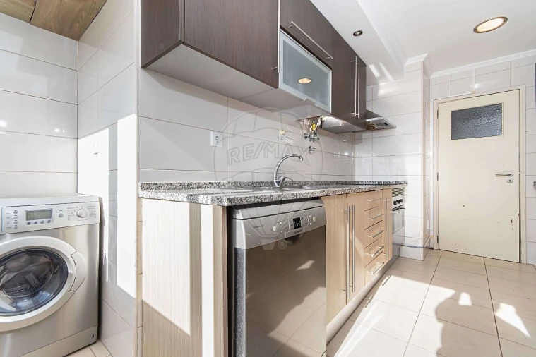 Apartamento T3 para Venda em Olivais Foto 13