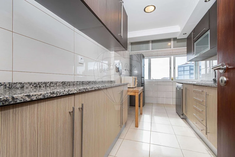 Apartamento T3 para Venda em Olivais Foto 14