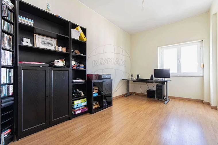 Apartamento T3 para Venda em Olivais Foto 8