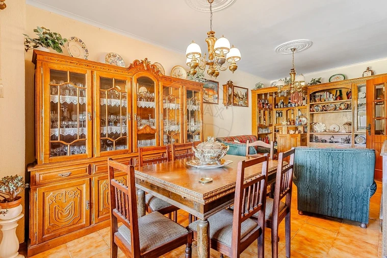 Apartamento T2 para Venda em Cidade da Maia Foto 12