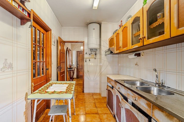 Apartamento T2 para Venda em Cidade da Maia Foto 6