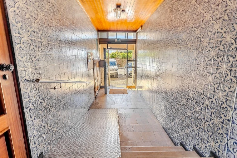 Apartamento T2 para Venda em Cidade da Maia Foto 3