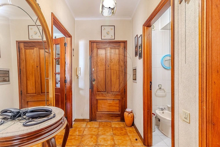 Apartamento T2 para Venda em Cidade da Maia Foto 4