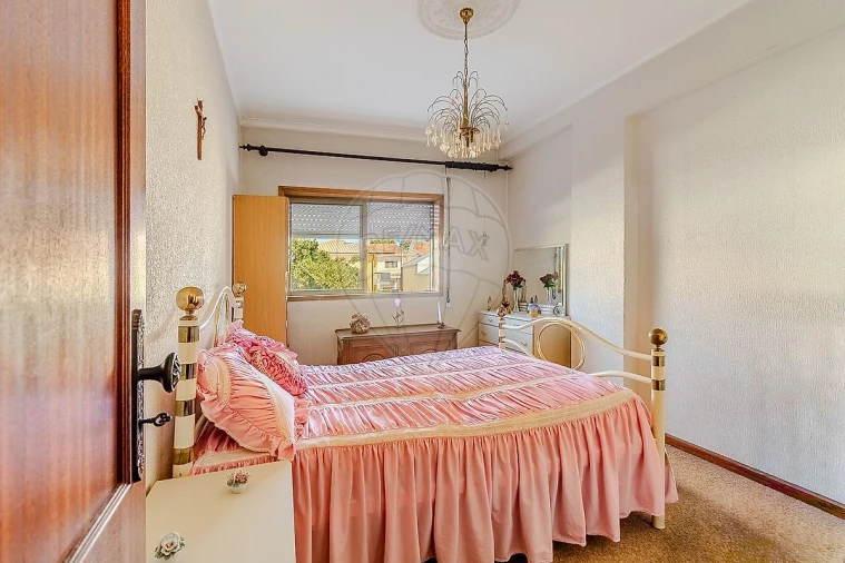 Apartamento T2 para Venda em Cidade da Maia Foto 18