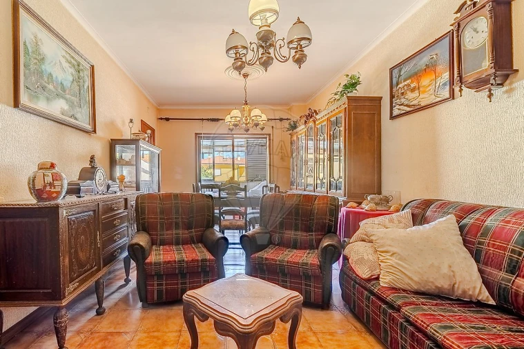 Apartamento T2 para Venda em Cidade da Maia Foto 9