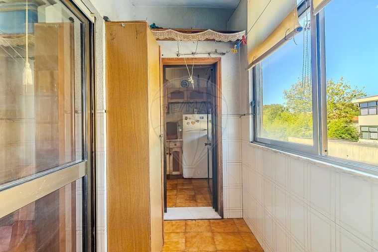 Apartamento T2 para Venda em Cidade da Maia Foto 8