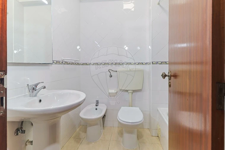 Apartamento T2 para Venda em Buarcos Foto 11