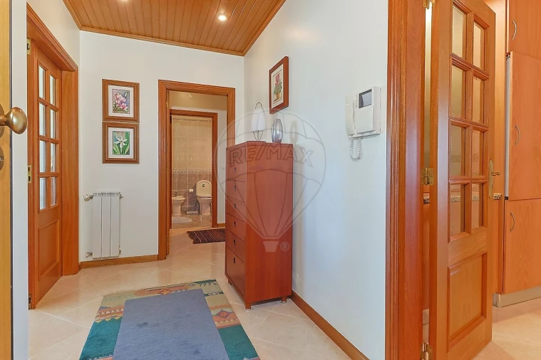 Apartamento T2 para Venda em Buarcos Foto 7