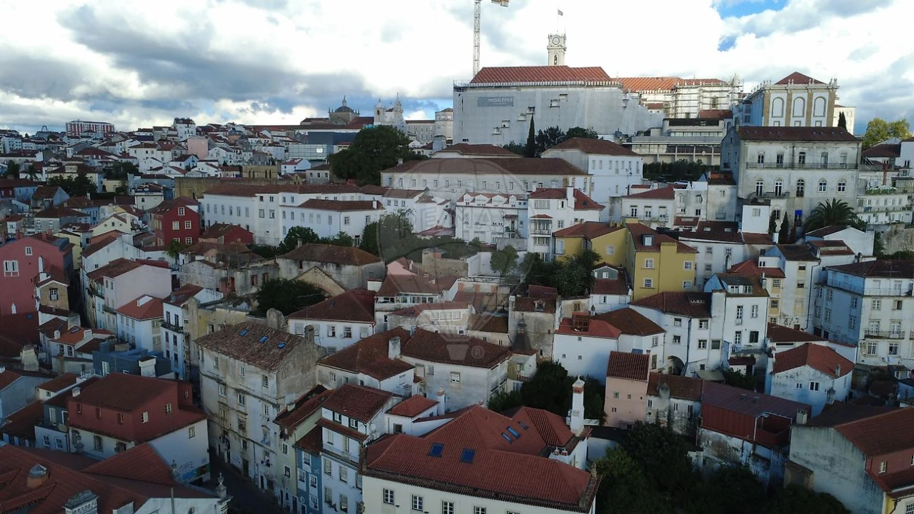 Prédio para Venda em Sé Nova, Santa Cruz, Almedina e São Bartolomeu Foto 14