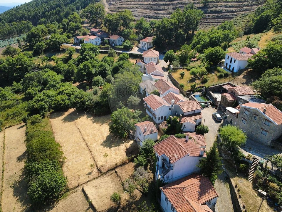 Moradia T3 para Venda em Castanheira de Pêra e Coentral Foto 5