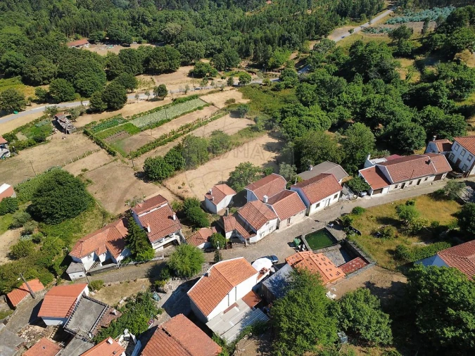 Moradia T3 para Venda em Castanheira de Pêra e Coentral Foto 2
