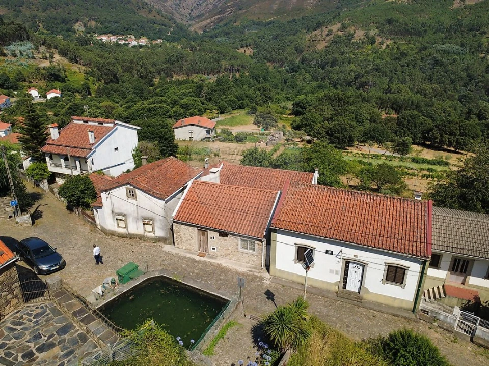 Moradia T3 para Venda em Castanheira de Pêra e Coentral Foto 6