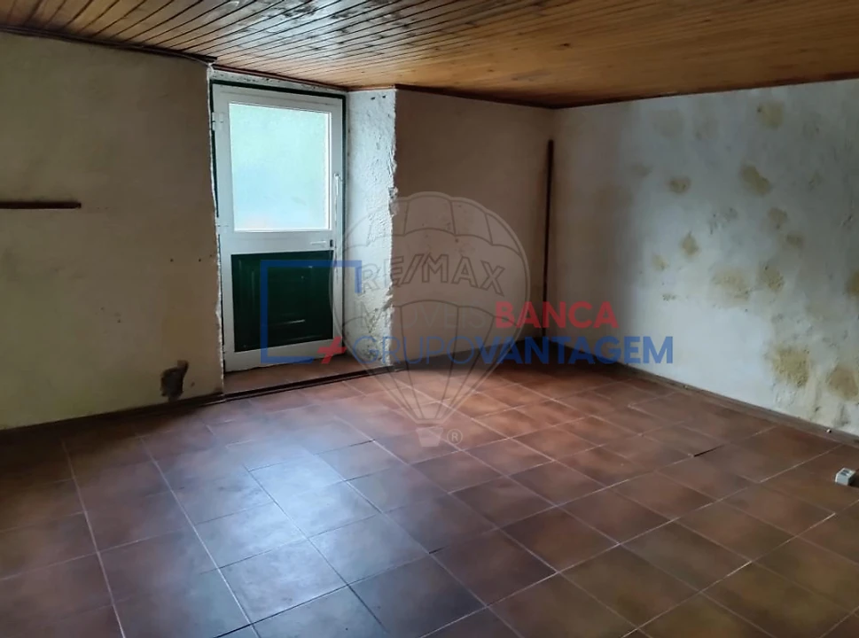 Moradia T4 para Venda em Santo Antonio Foto 16