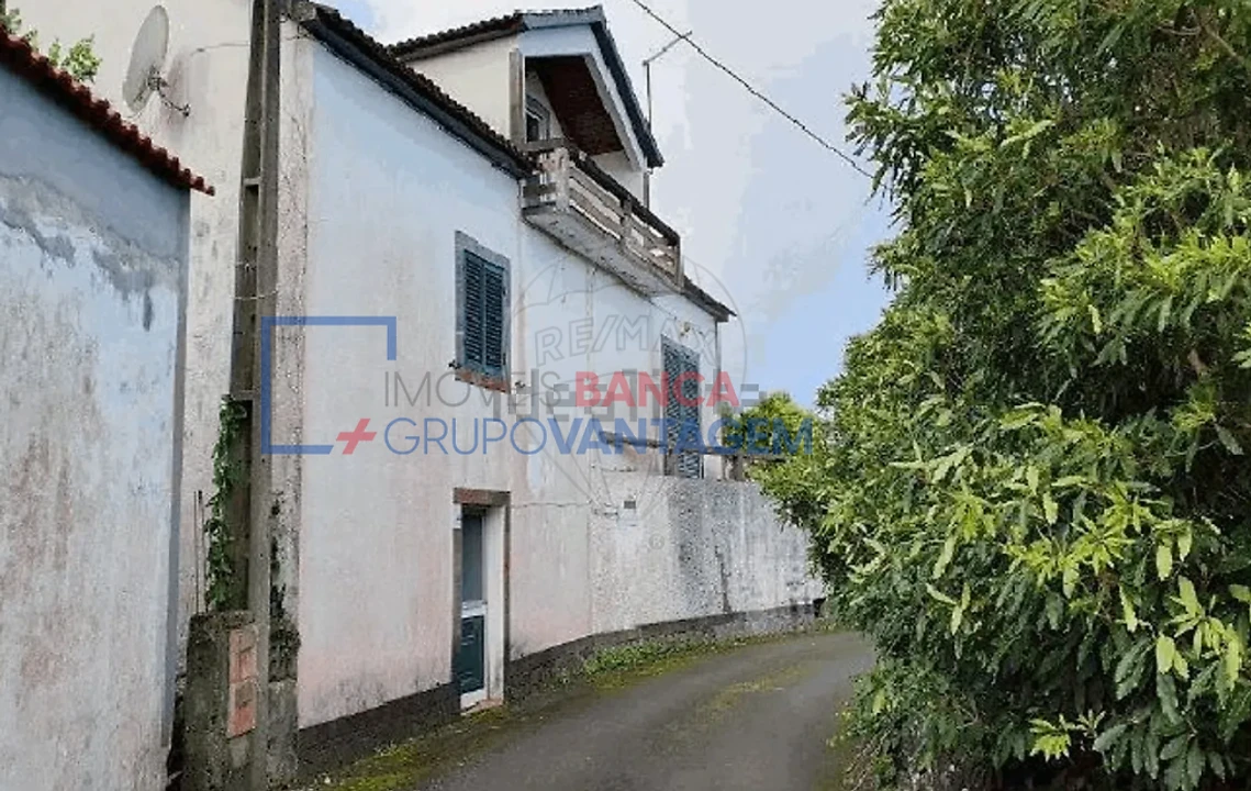 Moradia T4 para Venda em Santo Antonio Foto 23