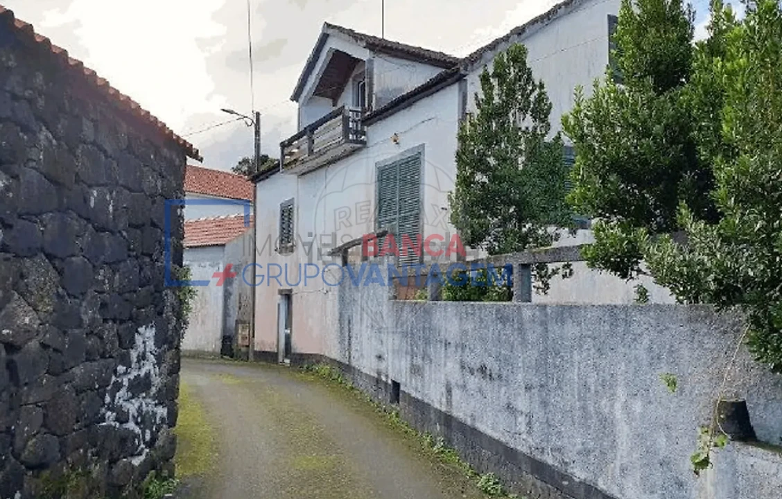 Moradia T4 para Venda em Santo Antonio Foto 22