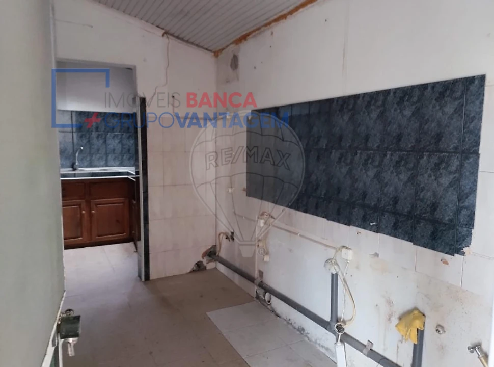 Moradia T4 para Venda em Santo Antonio Foto 8