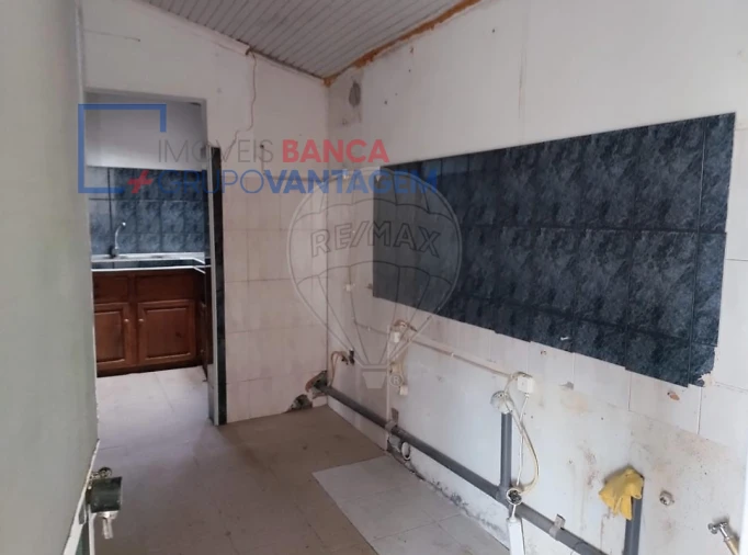 Moradia T4 para Venda em Santo Antonio Foto 8