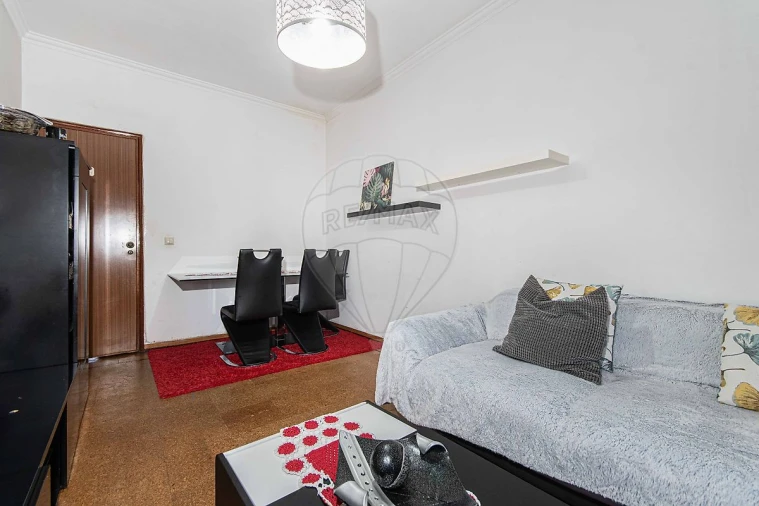 Apartamento T2 para Venda em Águas Livres Foto 6