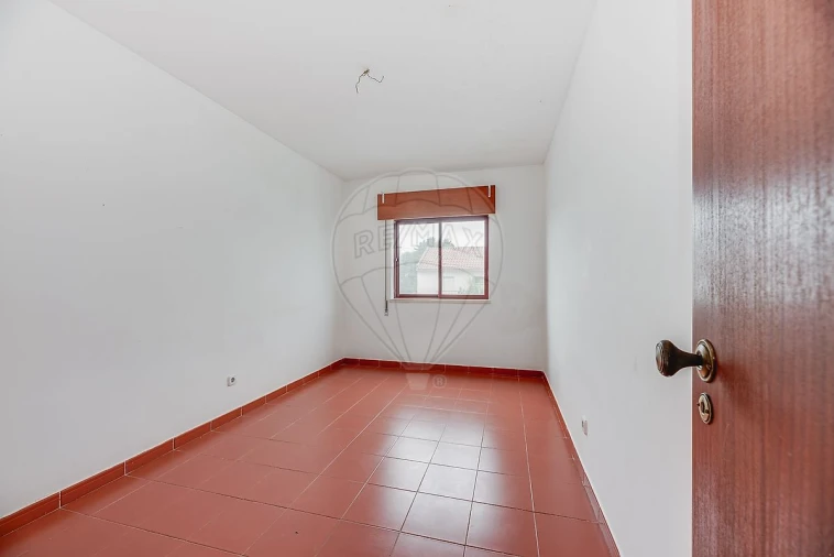 Apartamento T3 para Venda em Algueirão-Mem Martins Foto 12