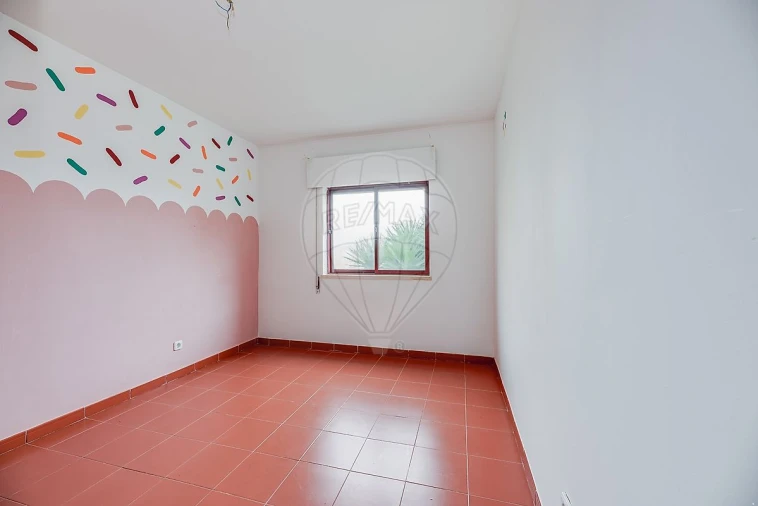 Apartamento T3 para Venda em Algueirão-Mem Martins Foto 22