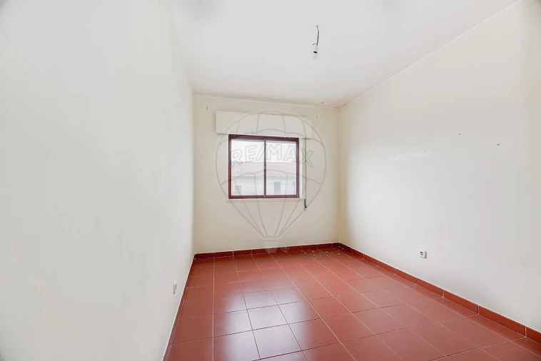 Apartamento T3 para Venda em Algueirão-Mem Martins Foto 11