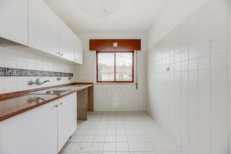 Apartamento T3 para Venda em Algueirão-Mem Martins Foto 17