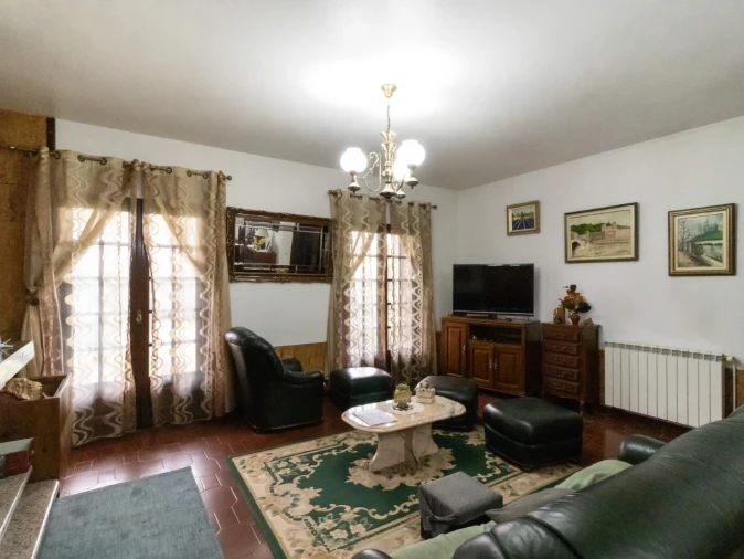 Moradia T5 para Venda em Sepins e Bolho Foto 3