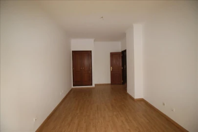 Apartamento T4 para Venda em Marvila, Ribeira Santarém, São Salvador, São Nicolau